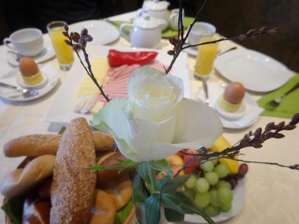 Hotel Pension Scherwirt Graz Esterno foto