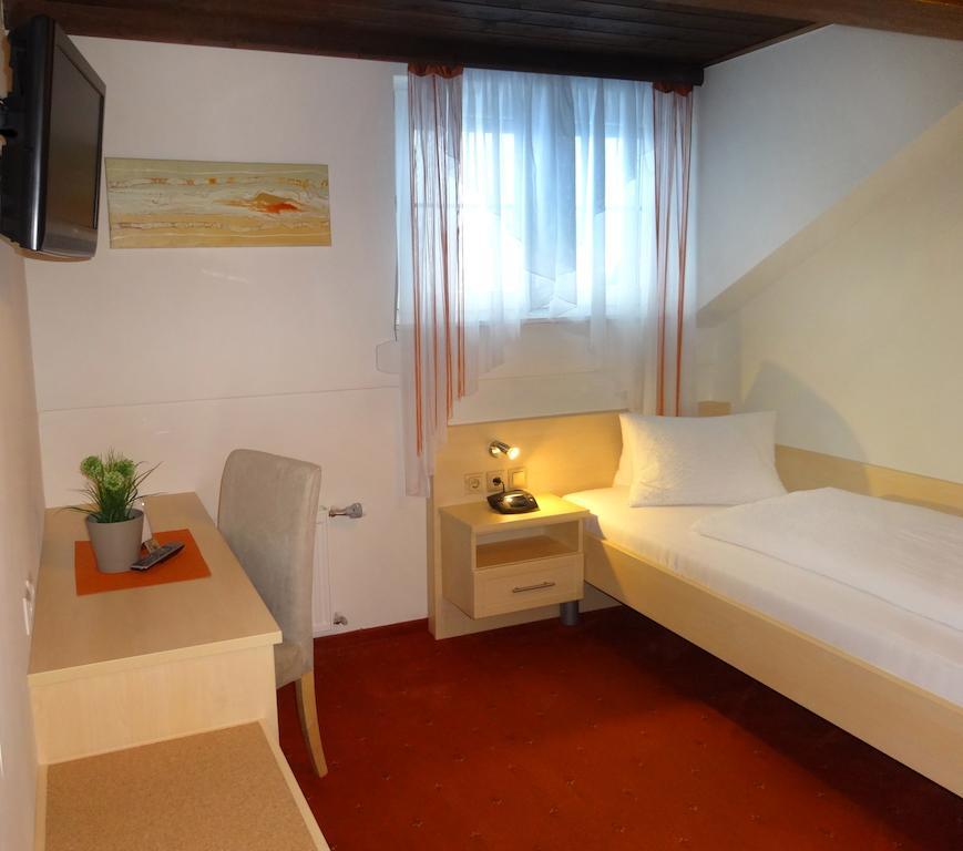 Hotel Pension Scherwirt Graz Camera foto